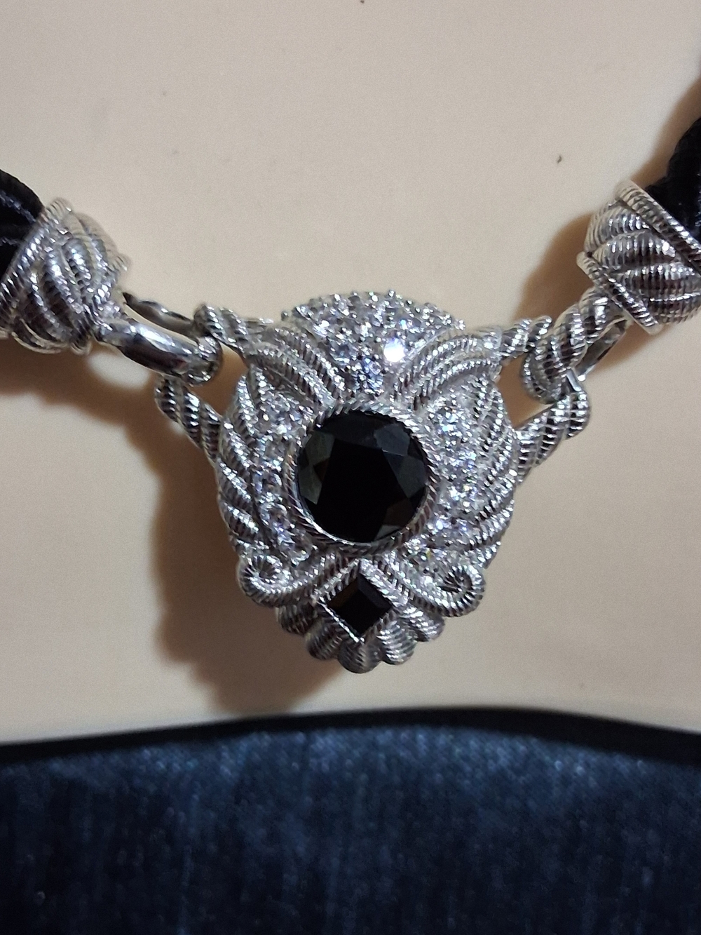 Judith Ripka Sterling Silver Black Stone Cord NecklaceStunning authentic Judith - Picture 3 of 8